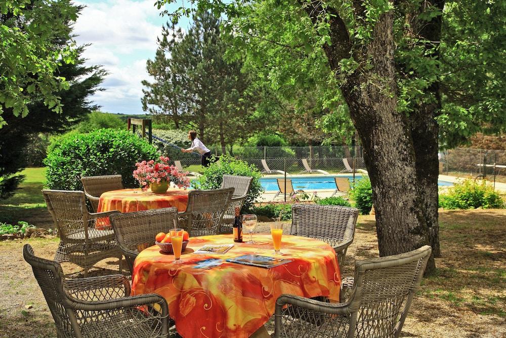 HOSTELLERIE DU CAUSSE 23/31