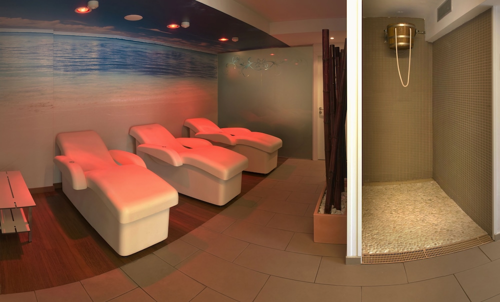 GHT Oasis Park & Spa 38/66