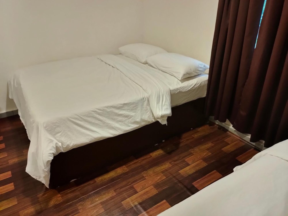 OYO 90273 Mz Hotel 5/20