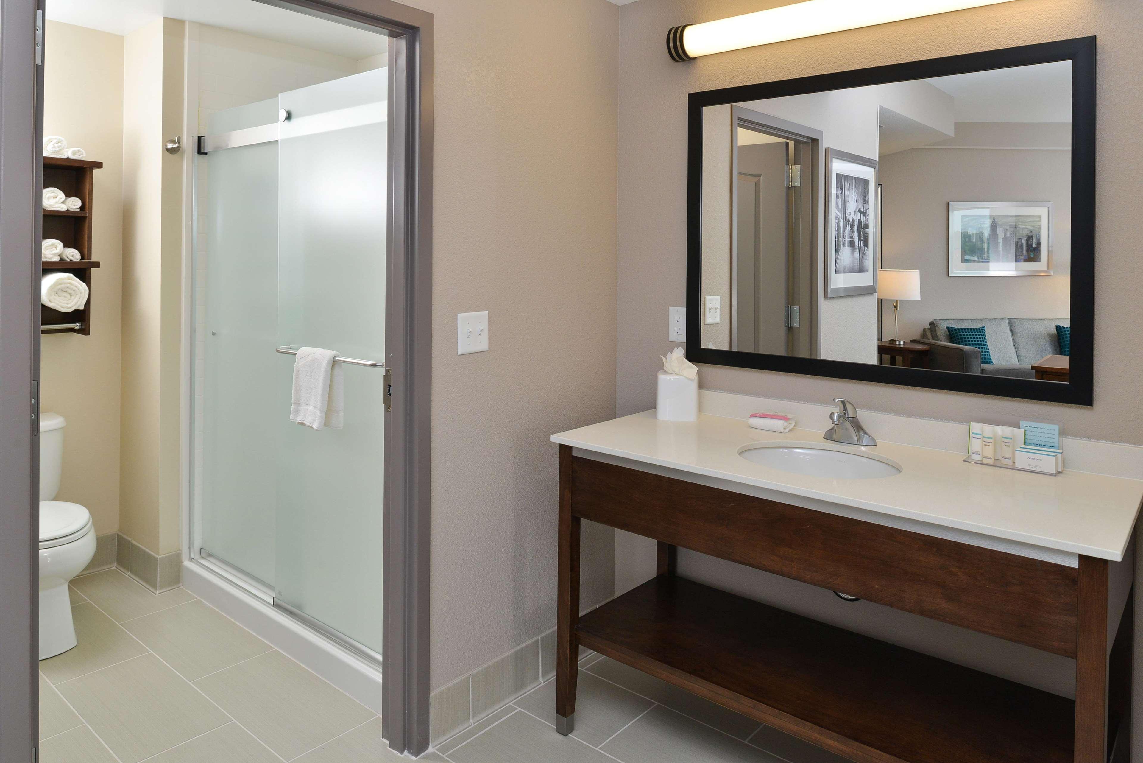 STUDIO, SUITE, KING BED, RIVER VIEW