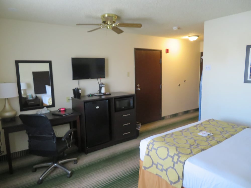 SureStay Plus by Best Western Montrose 21/48