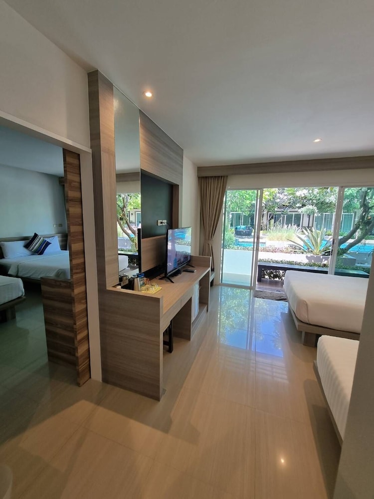 Nirundorn Resort 18/50