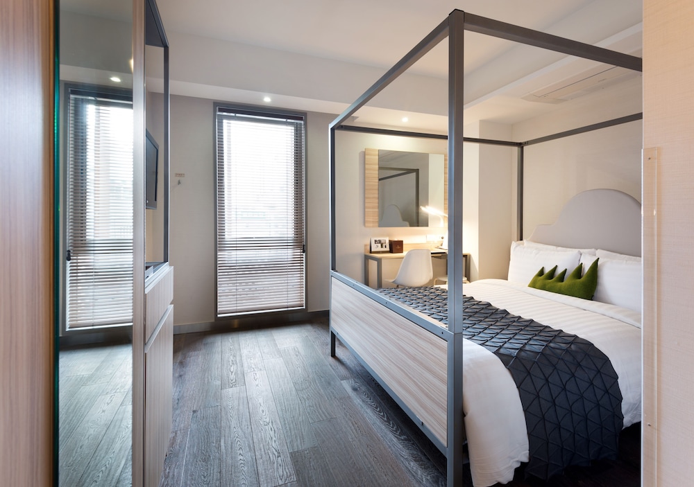 Metro Hotel Myeongdong 37/71