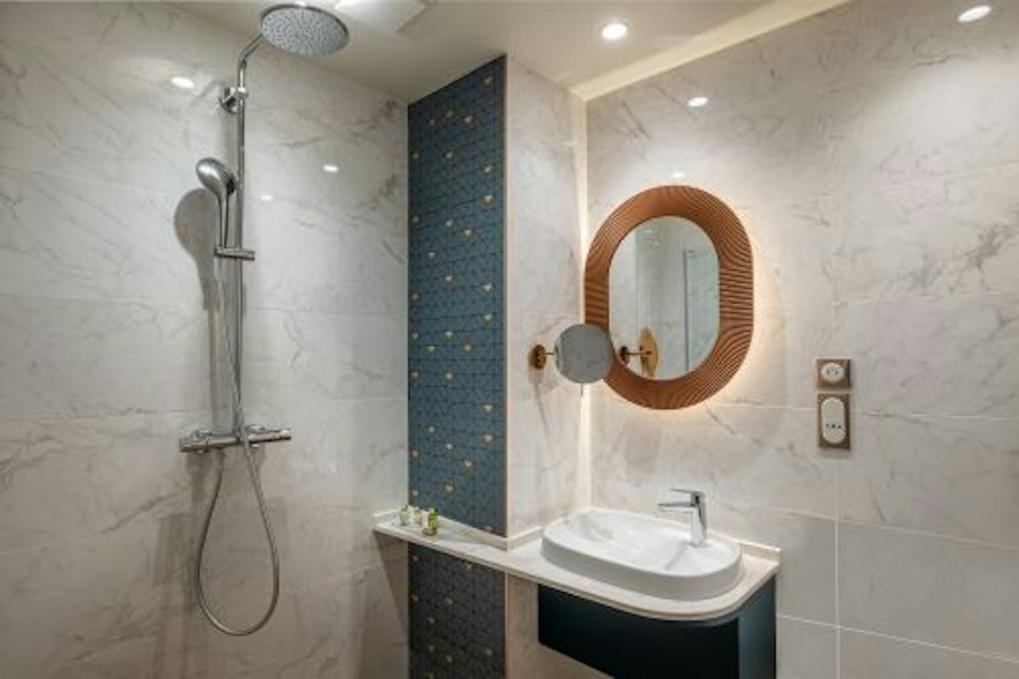 Hotel Le Tourville by Inwood Hotels 46/48