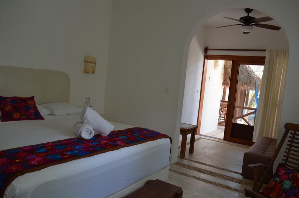STANDARD, KING BED, BEACH VIEW