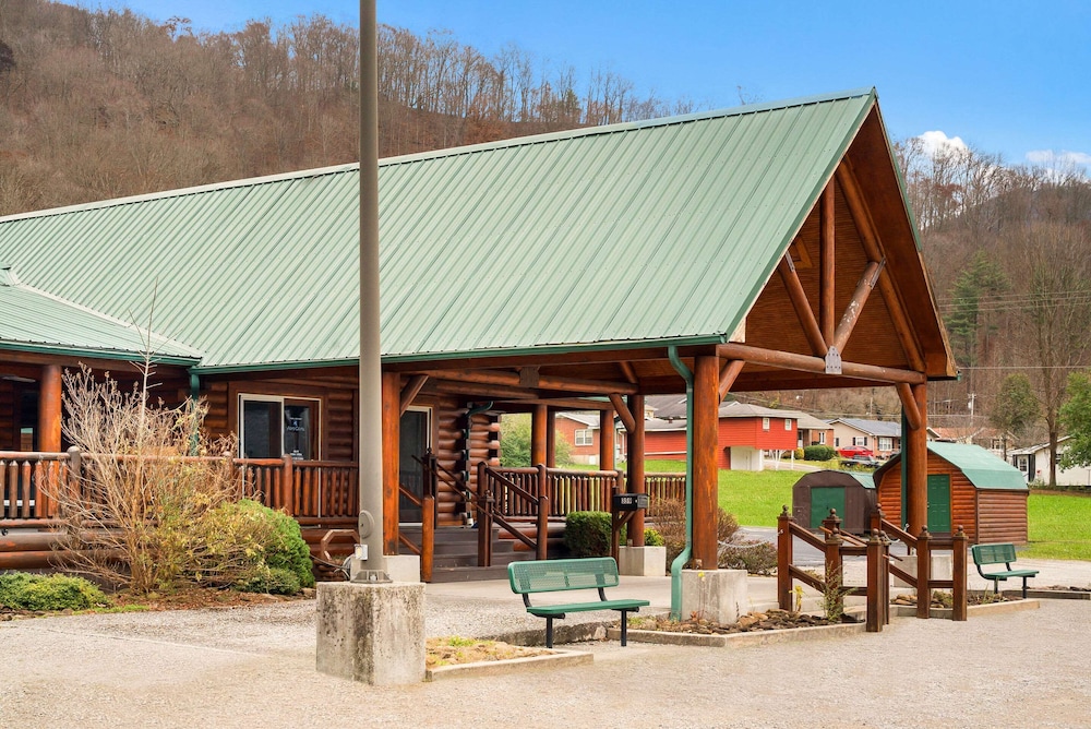 Rodeway Inn Harlan, KY 11/67