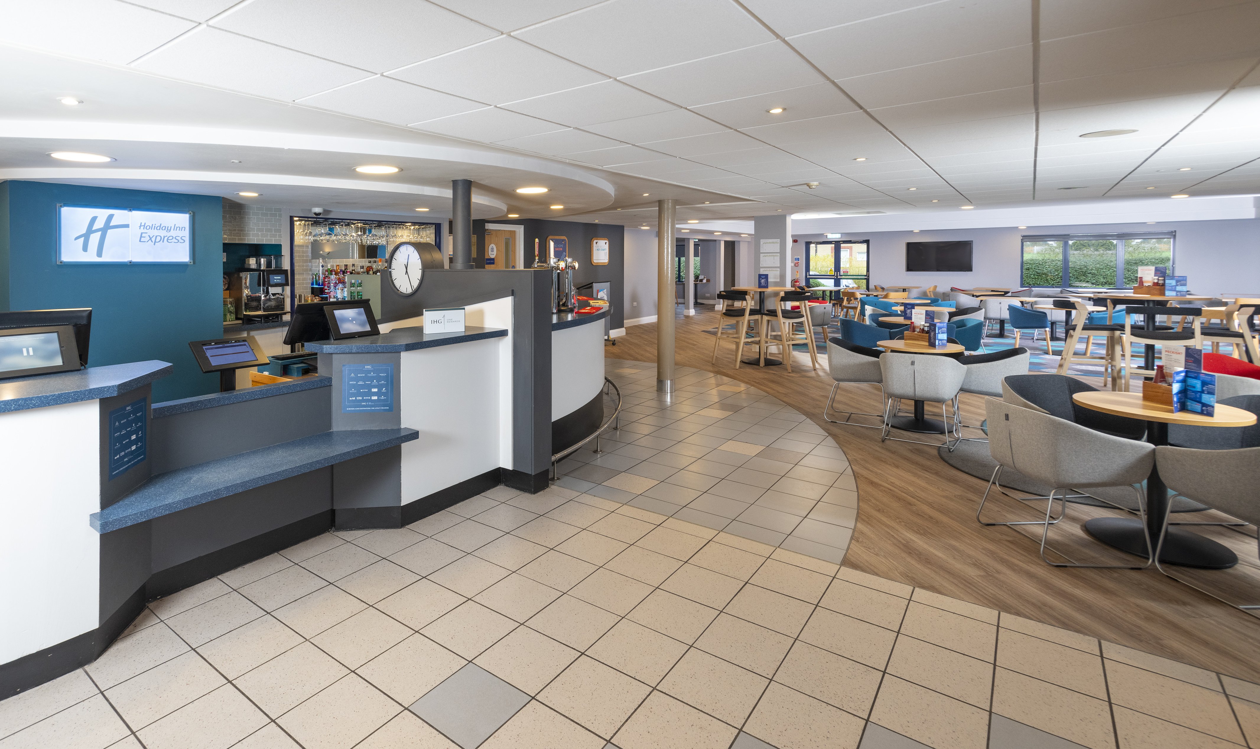 Holiday Inn Express Stafford, an IHG Hotel 15/61