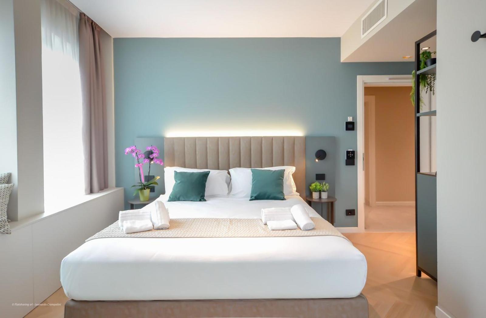 CP Hotels - Central 16/50