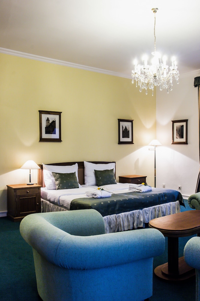 Hotel Dvorak 34/50