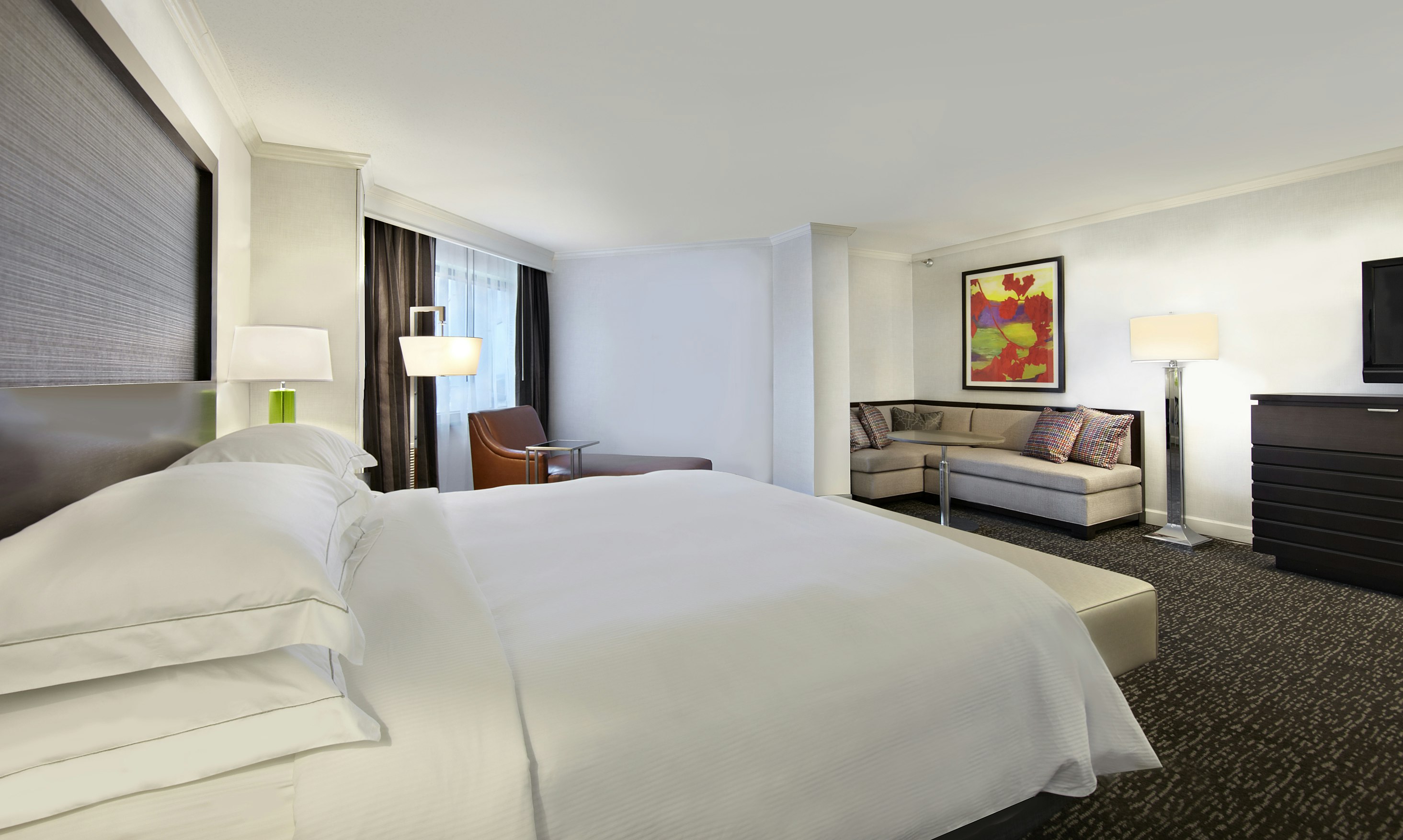 JUNIOR SUITE, KING BED