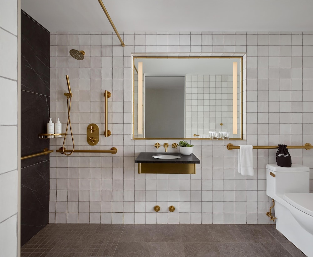 Grayson Hotel in the Unbound Collection by Hyatt 43/46
