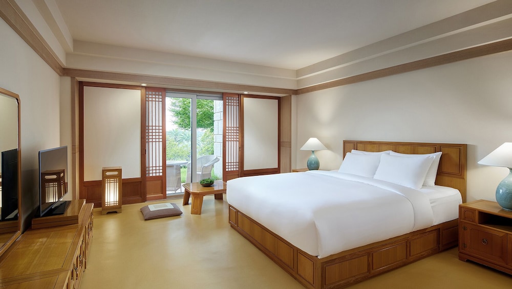 GARDEN, STANDARD, DOUBLE BED, TERRACE