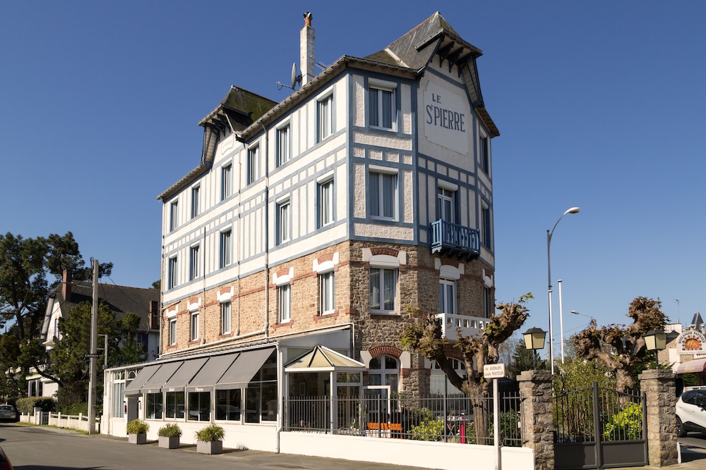 INTER-HOTEL LE SAINT PIERRE 6/50