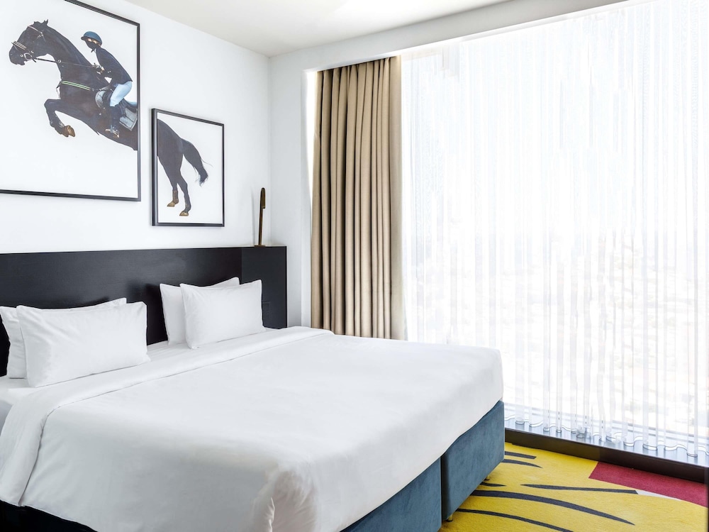 Mercure Baku City 18/50