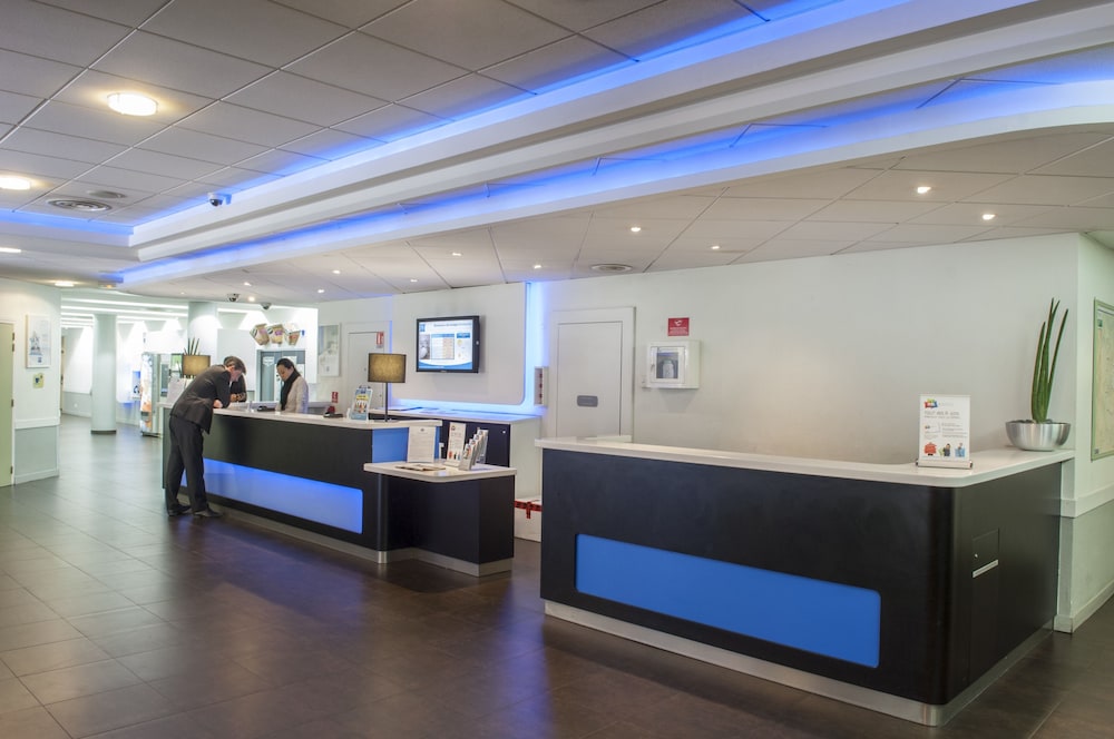 Ibis Budget Paris Porte De Montmartre 14/60