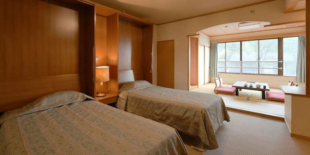 ROOM, TWIN BEDS, ACCESSIBLE