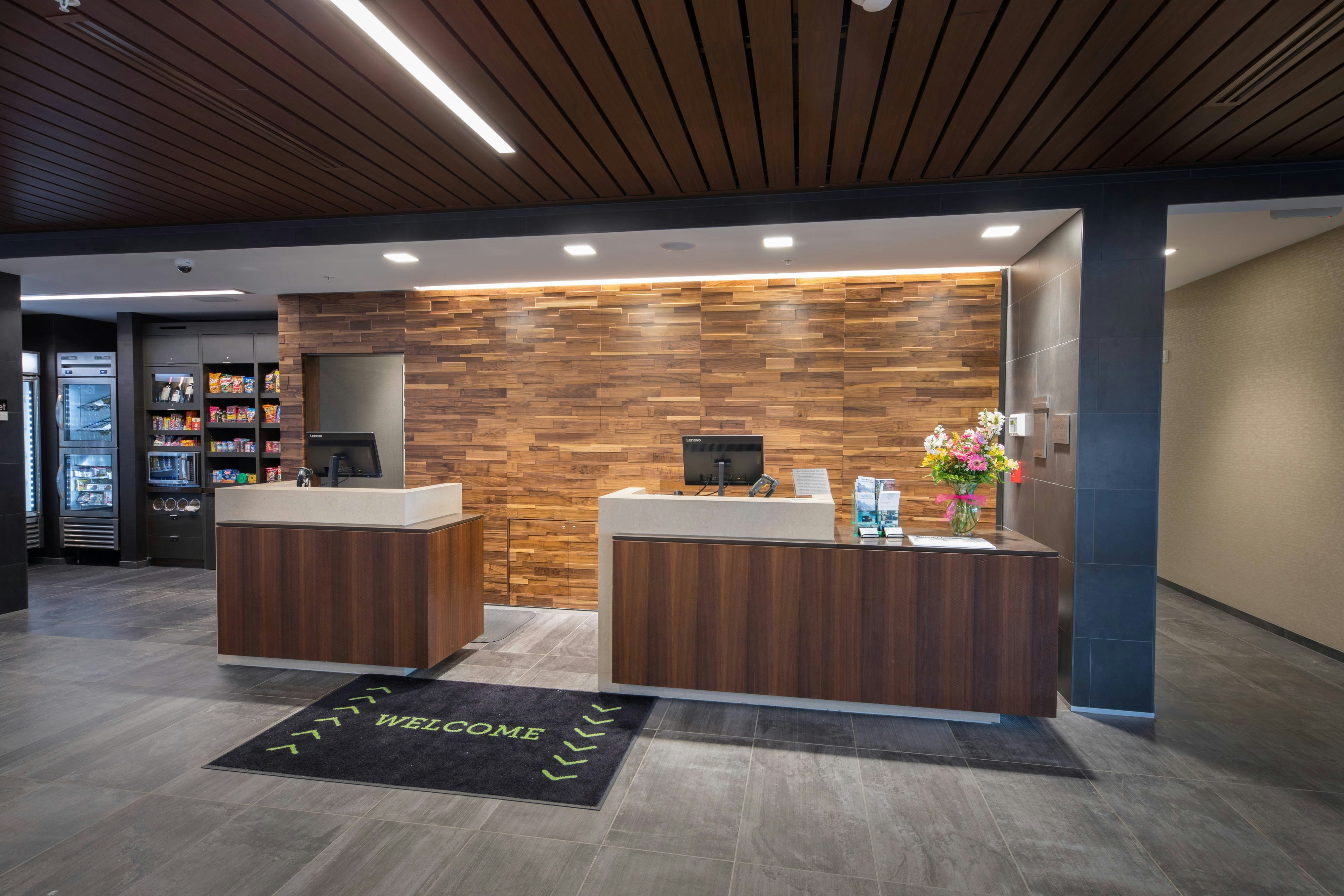 Lobby at Hotel Courtyard By Marriott Russellville, RUSSELLVILLE - AR