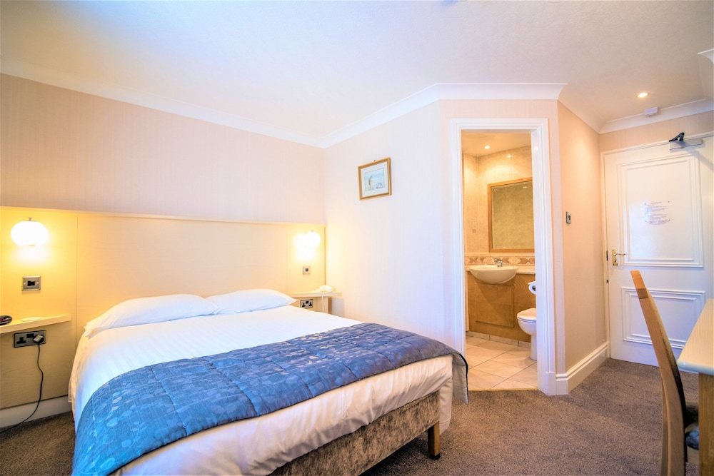 Astley Bank Hotel by Sunday 19/58