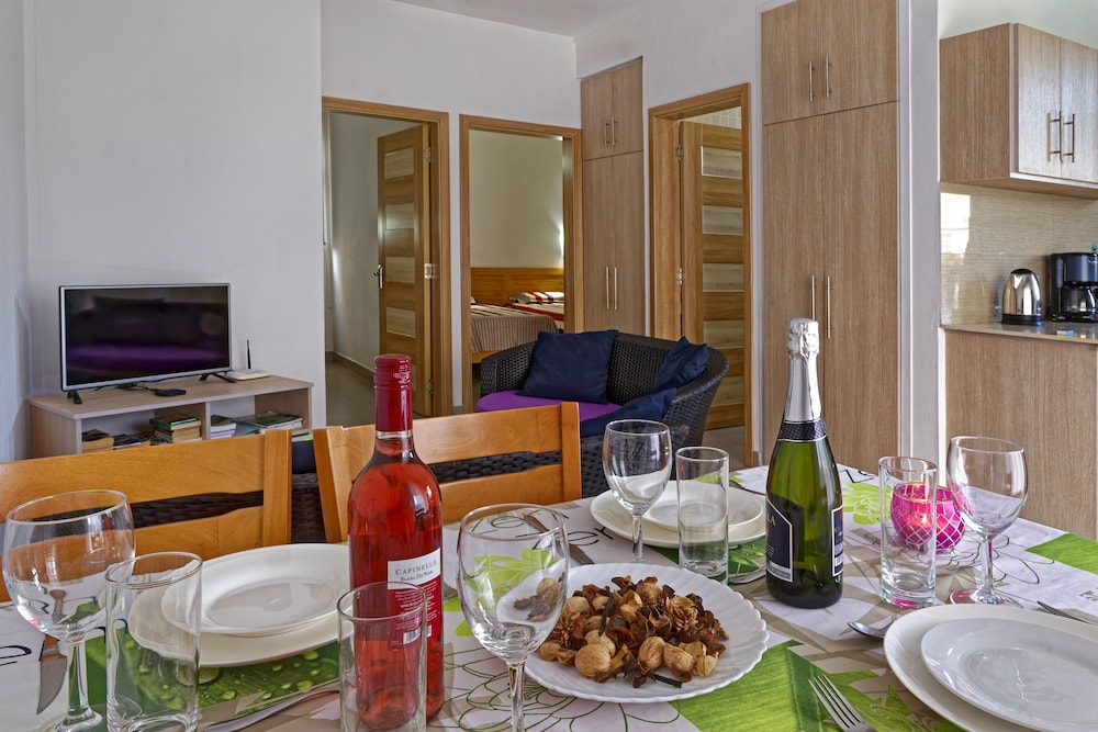 Villa Alexis Self-Catering 11/17