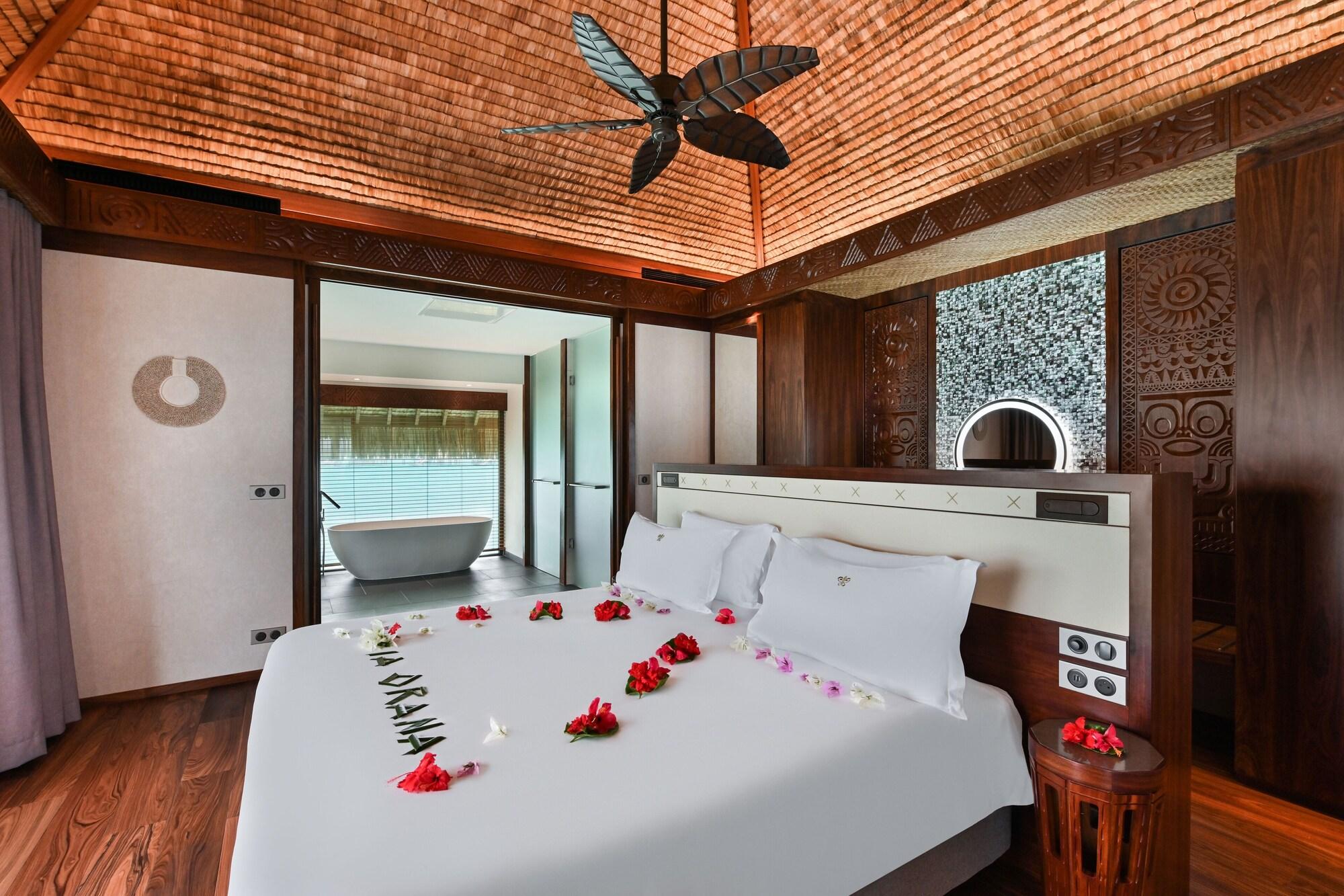 Overwater, Suite