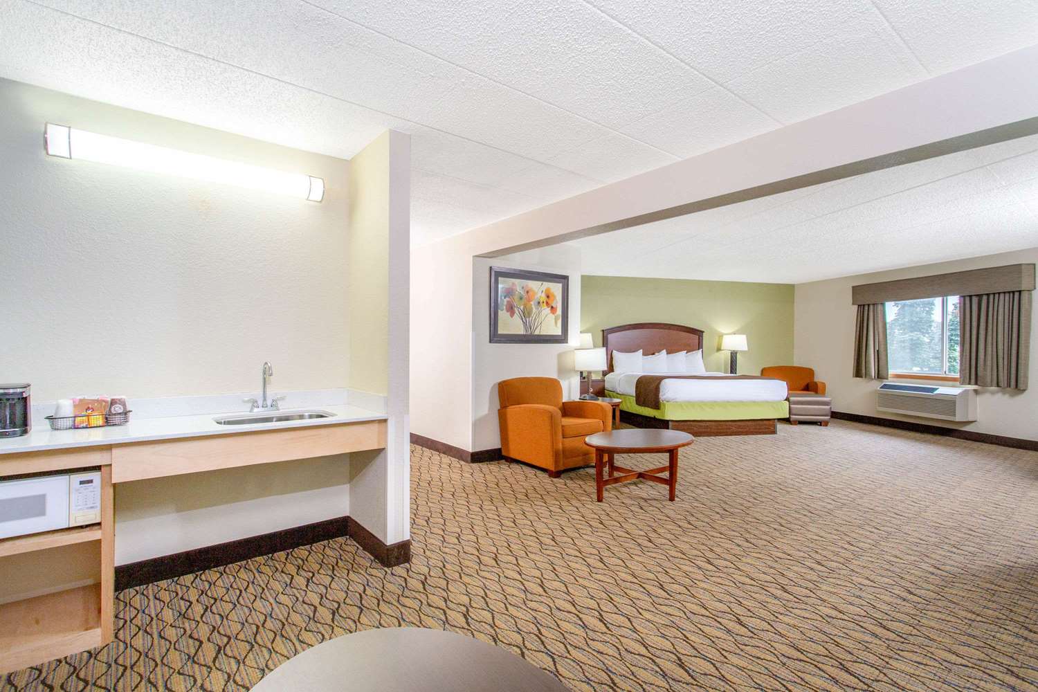 AmericInn by Wyndham Sheboygan 2/27