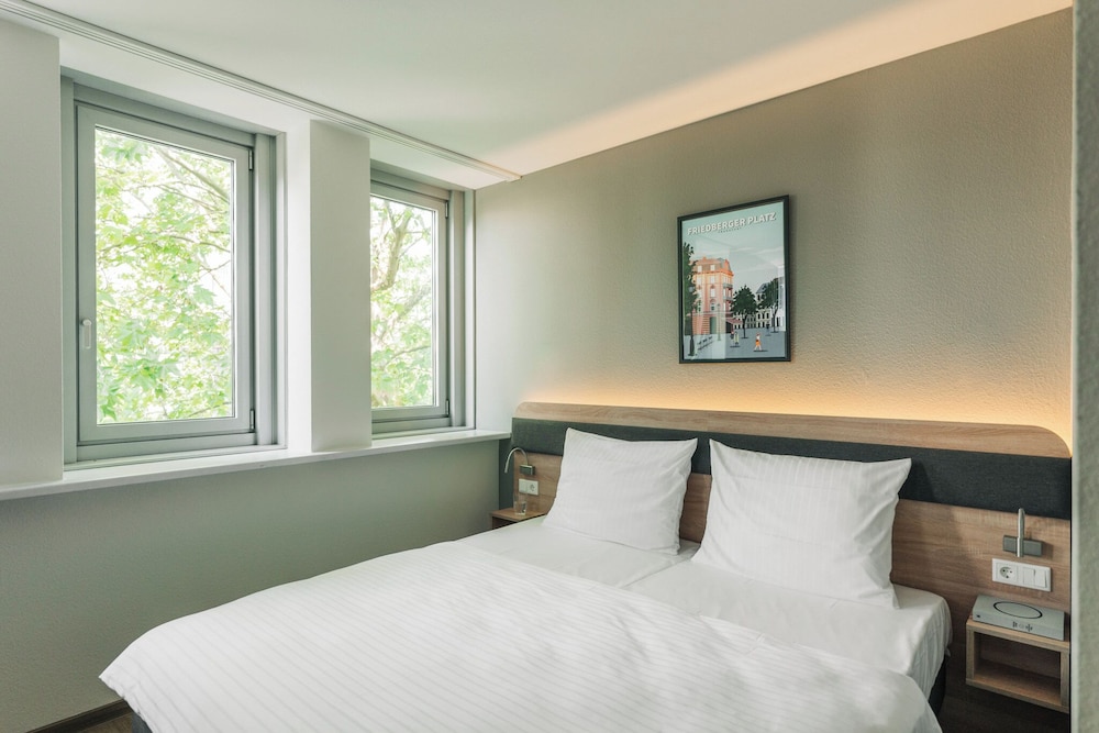 Room, Double Bed