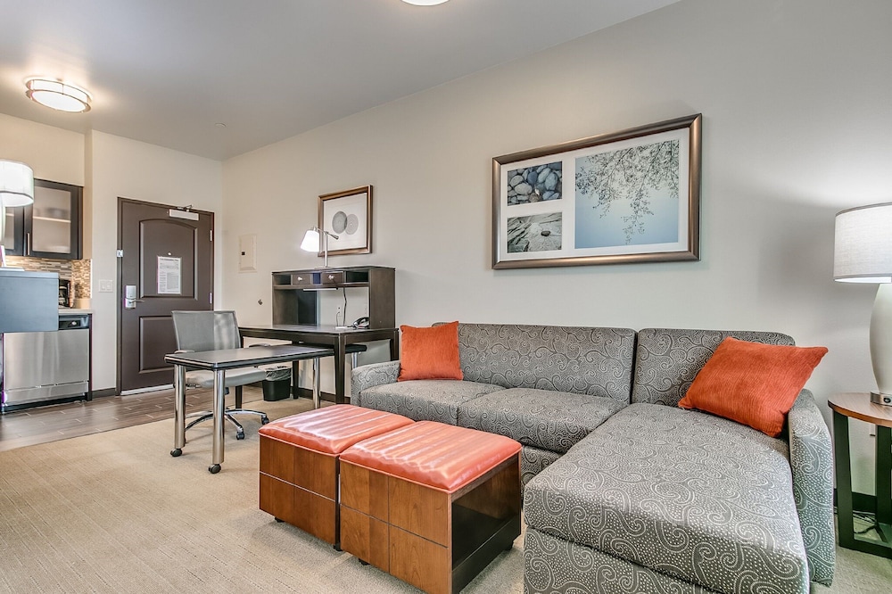 STAYBRIDGE SUITES LUBBOCK SOUTH 38/61