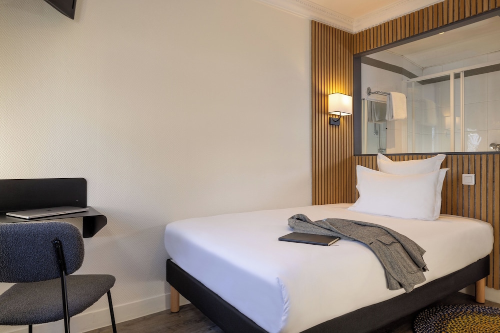HOTEL KORNER MONTPARNASSE 10/50
