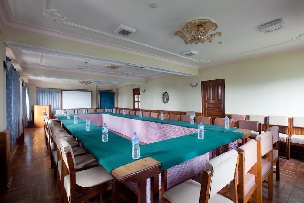 Nagarkot Sunshine Hotel 23/42