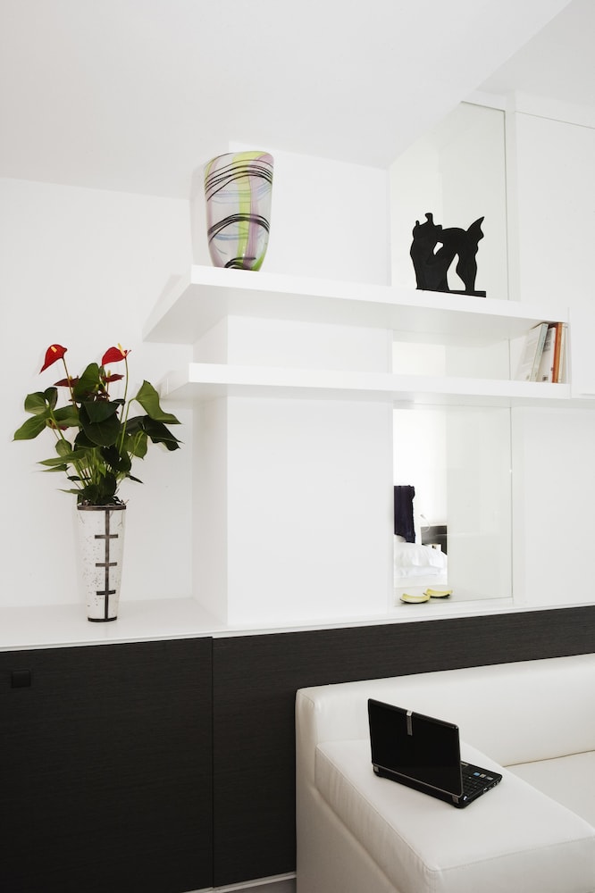 Lungotevere Suite 9/56