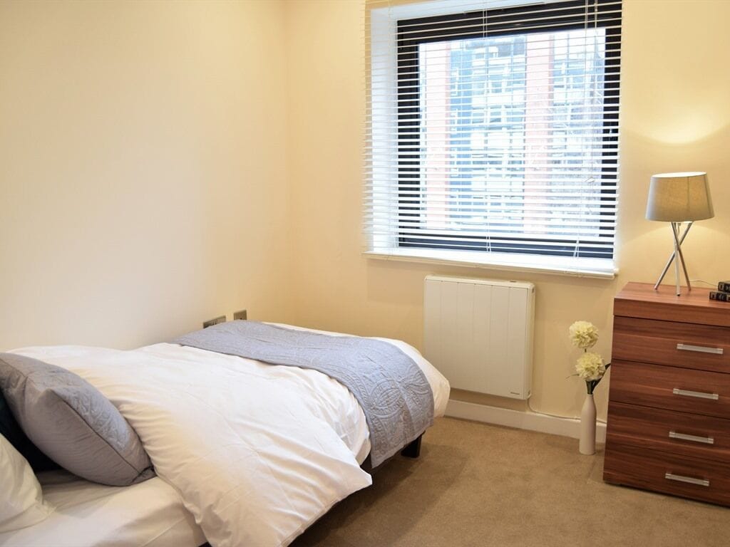 2 Bedrooms, Apartment, Single Bed, Private Bathroom, Sofa
