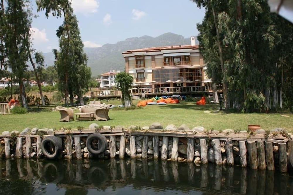 KERME OTTOMAN PALACE 62/68