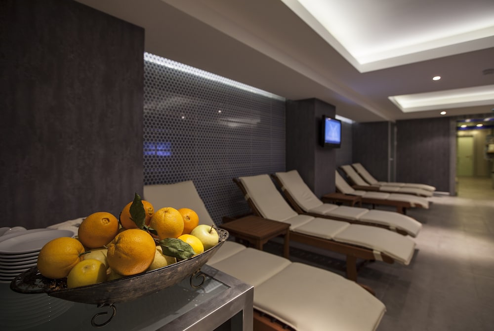 Grand Hotel Gaziantep 52/68