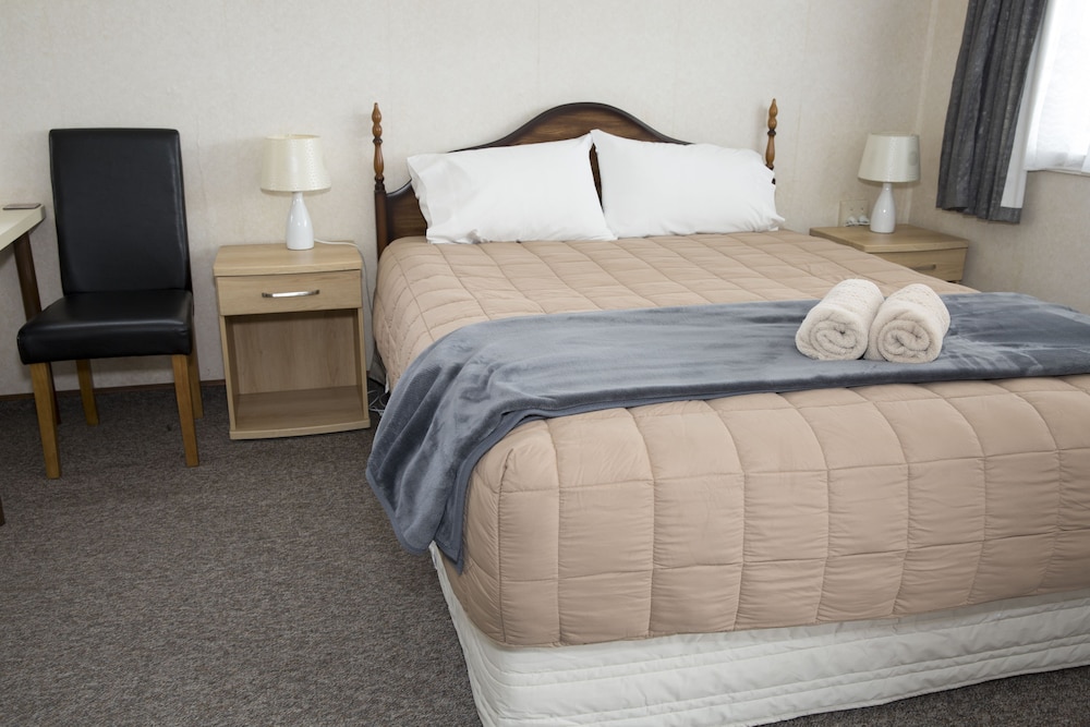 GREYMOUTH MOTEL 6/54