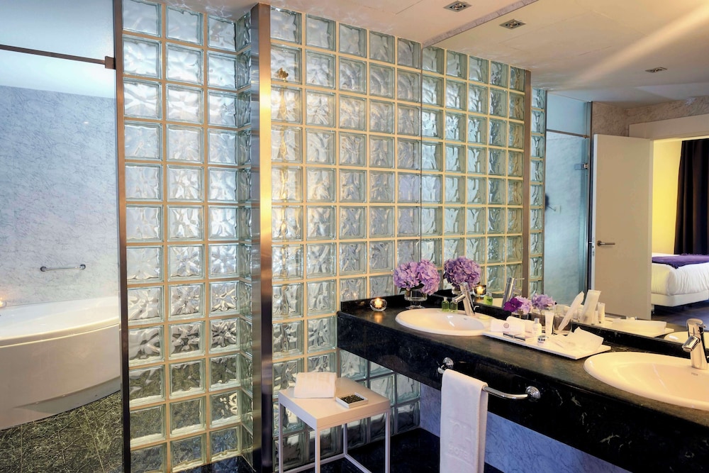 Nh Collection Villa De Bilbao 50/50