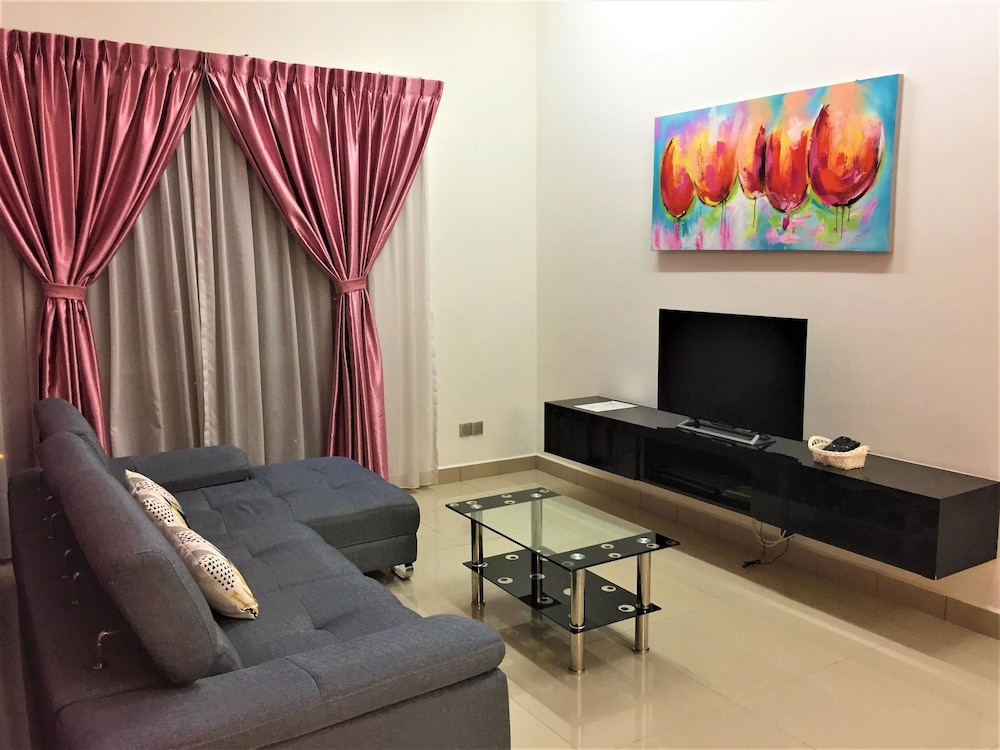 Borneo Coastal Residence @ Imago Mall 39/49