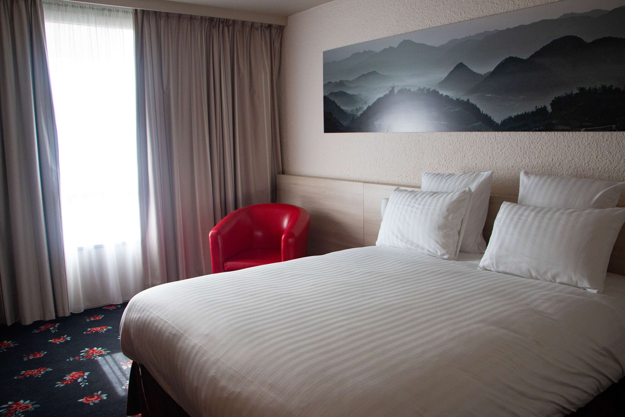 Room at Best Western Saint-Etienne Porte du Forez, ANDREZIEUX - BOUTHEON