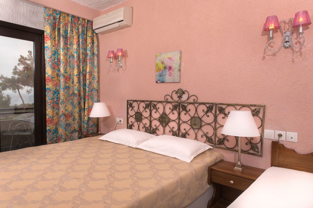 Leandros Hotel 14/50