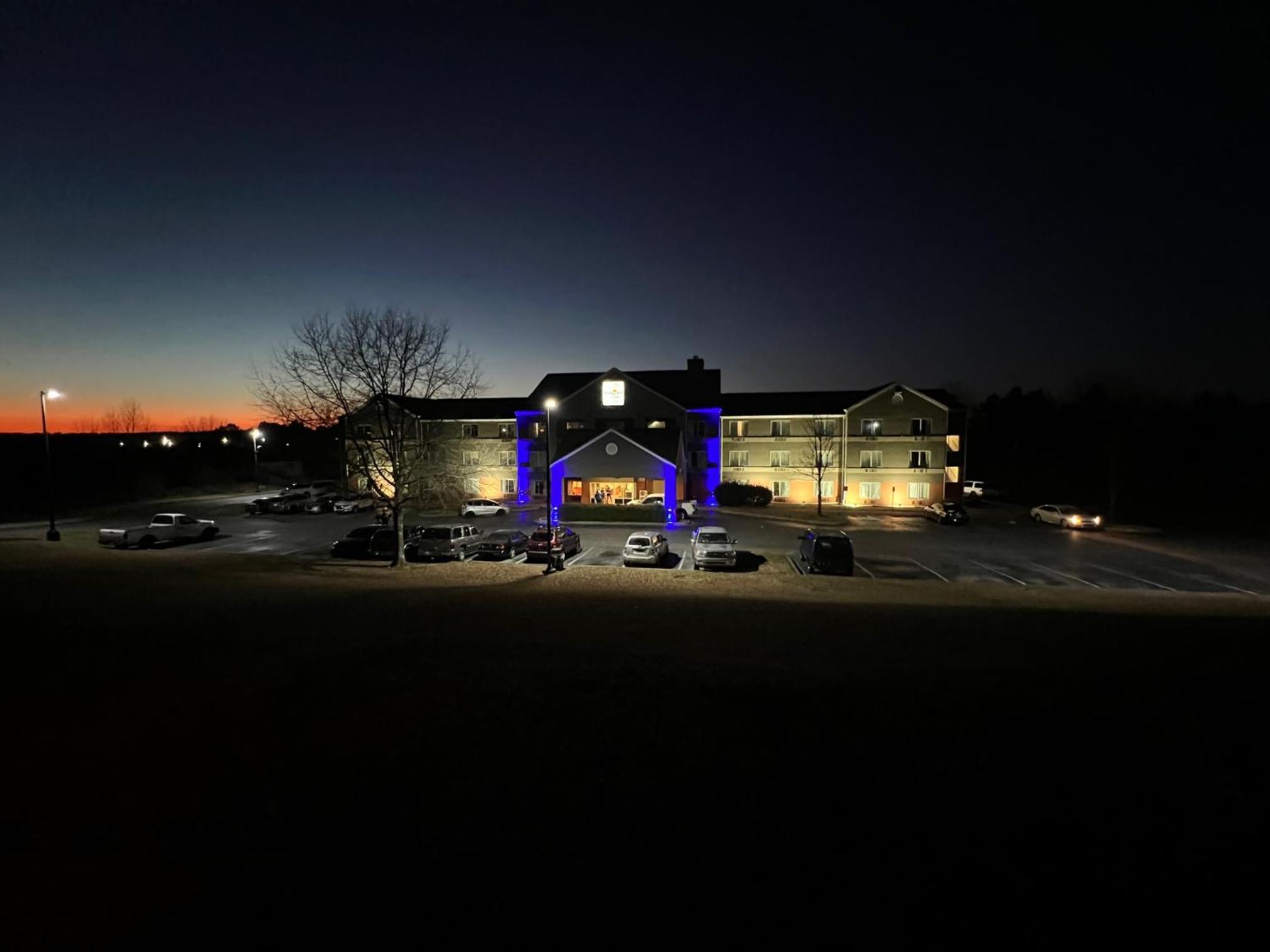 America's Best Inn Of Fairfield/Birmingham 2/21