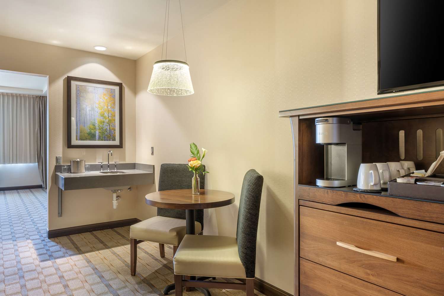 Best Western Premier Boulder Falls Inn 57/66