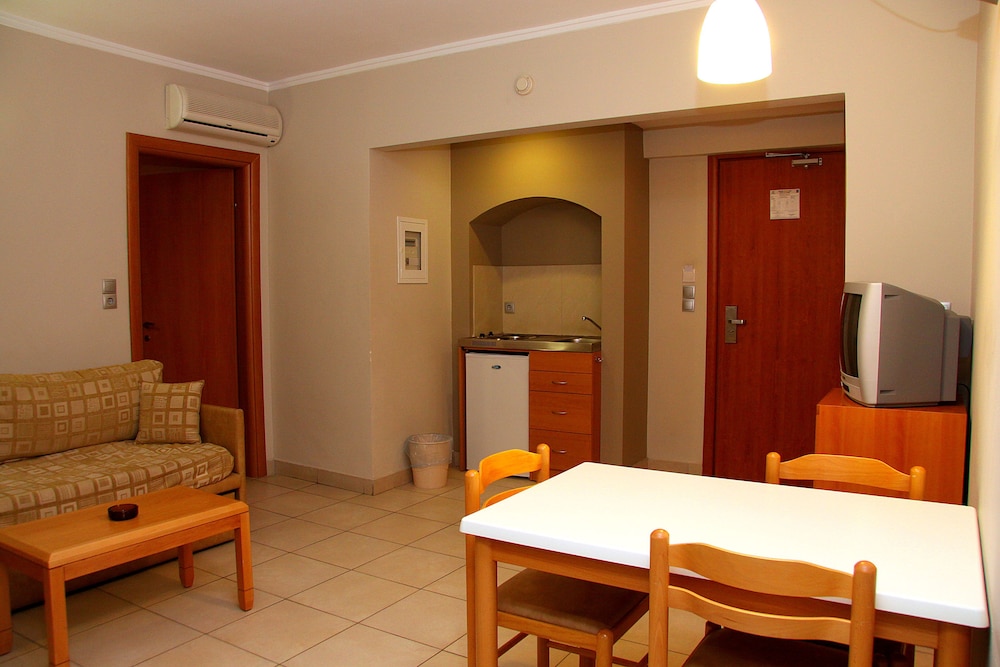Saint Constantine Hotel 23/49