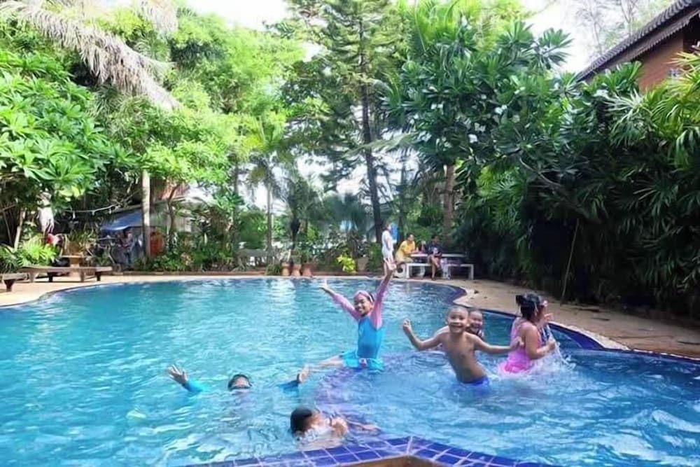 Jungle Bay Resort 20/42