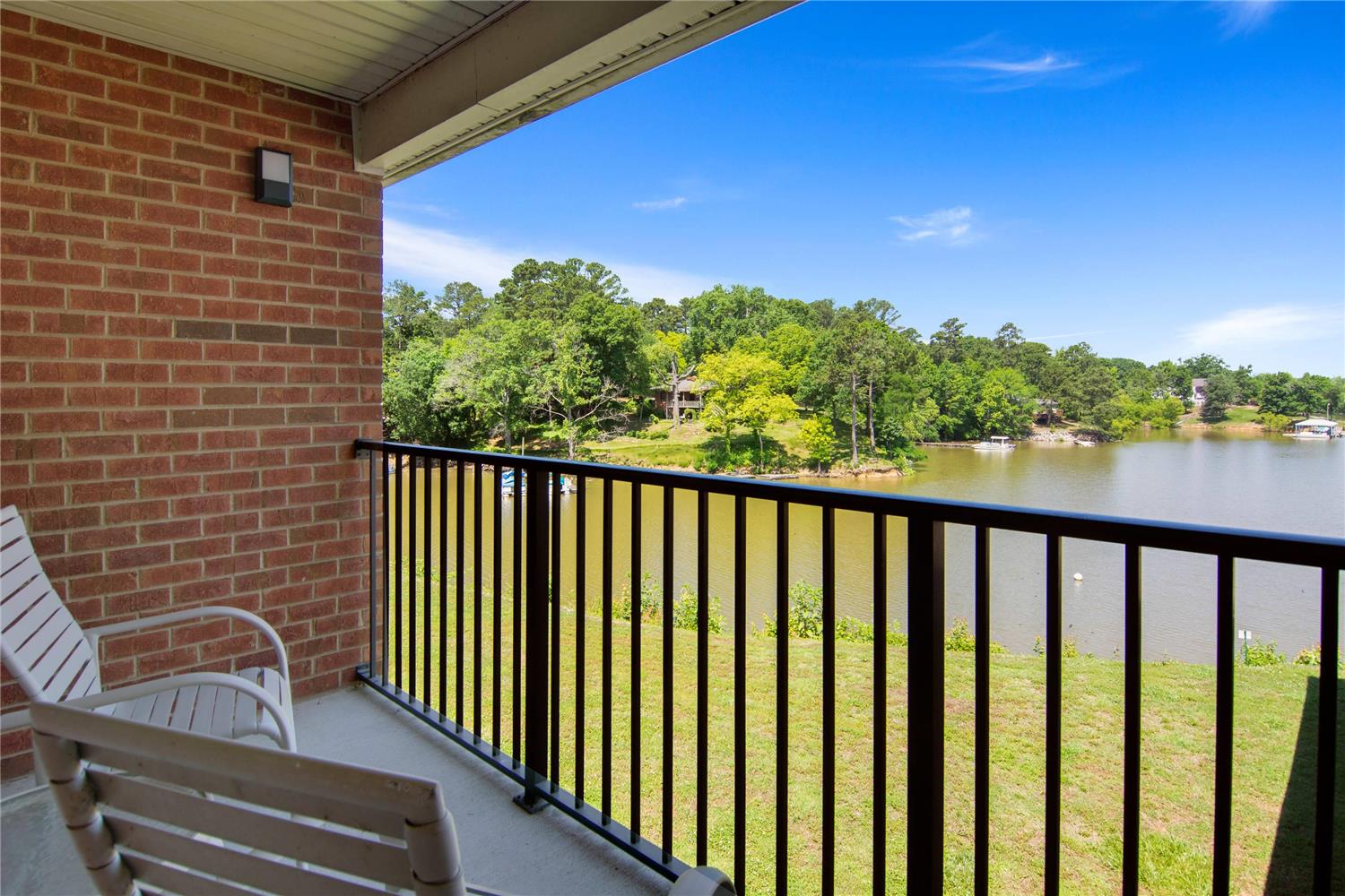 Clarion Pointe on the lake Clarksville-South Hill West 7/25