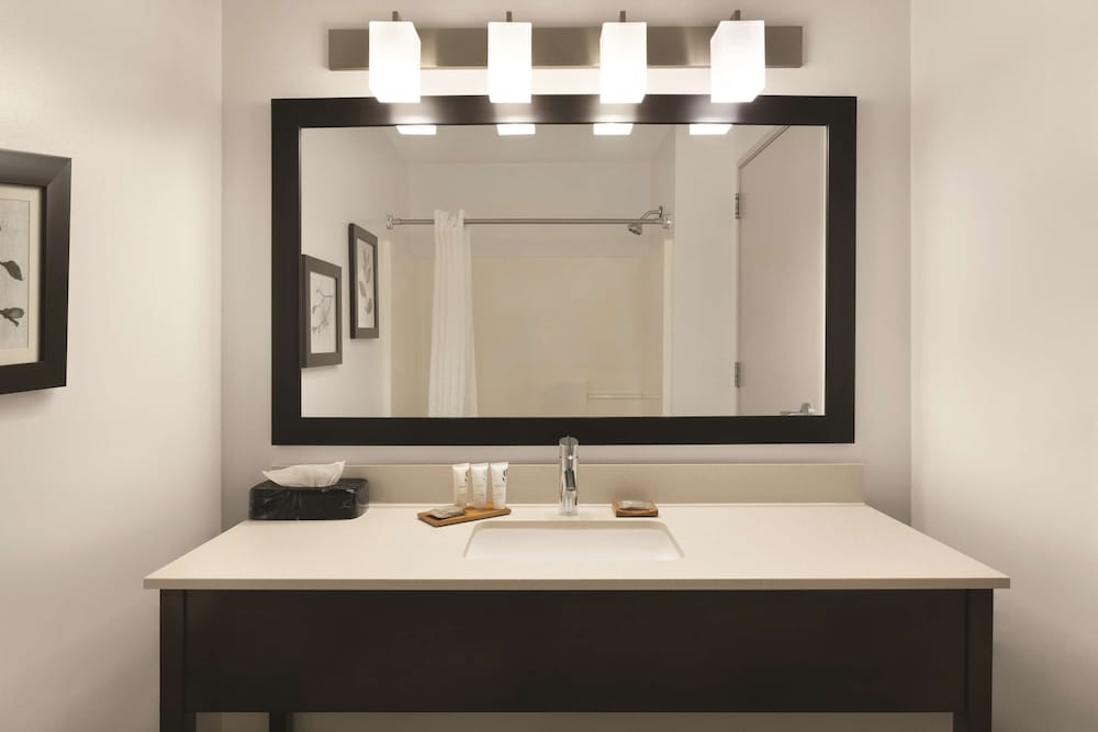 Country Inn & Suites by Radisson, St. Charles Historic District 31/31