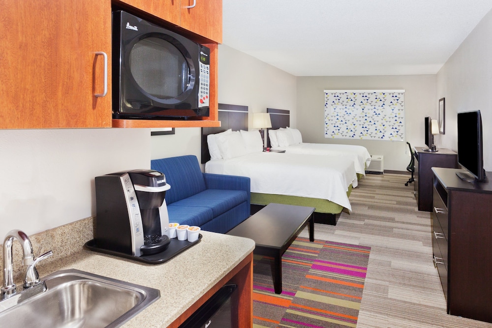Holiday Inn Express Suites Montgomery E Eastchase 16/52