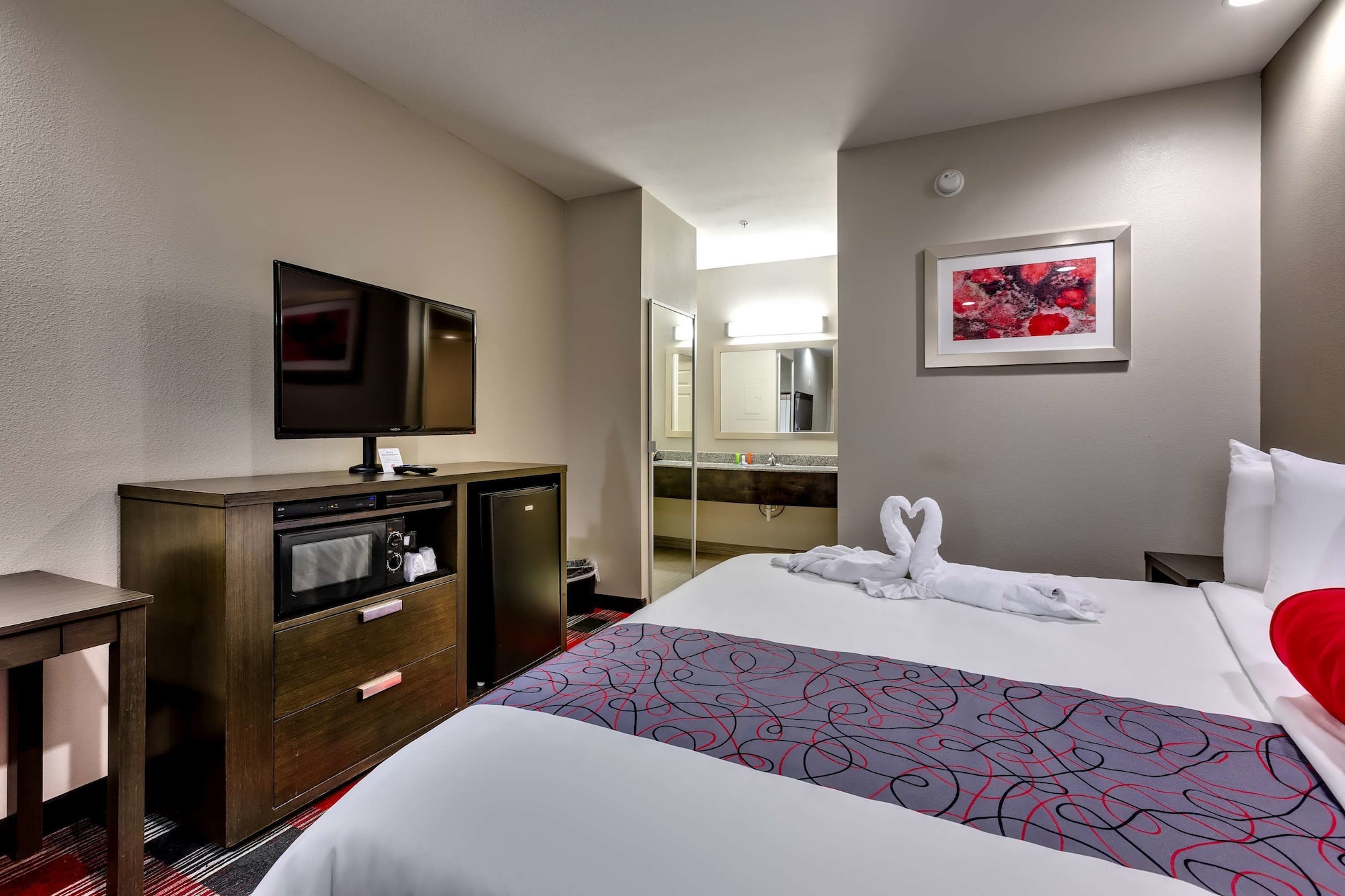 Superior, King Bed, Smoking, Accessible