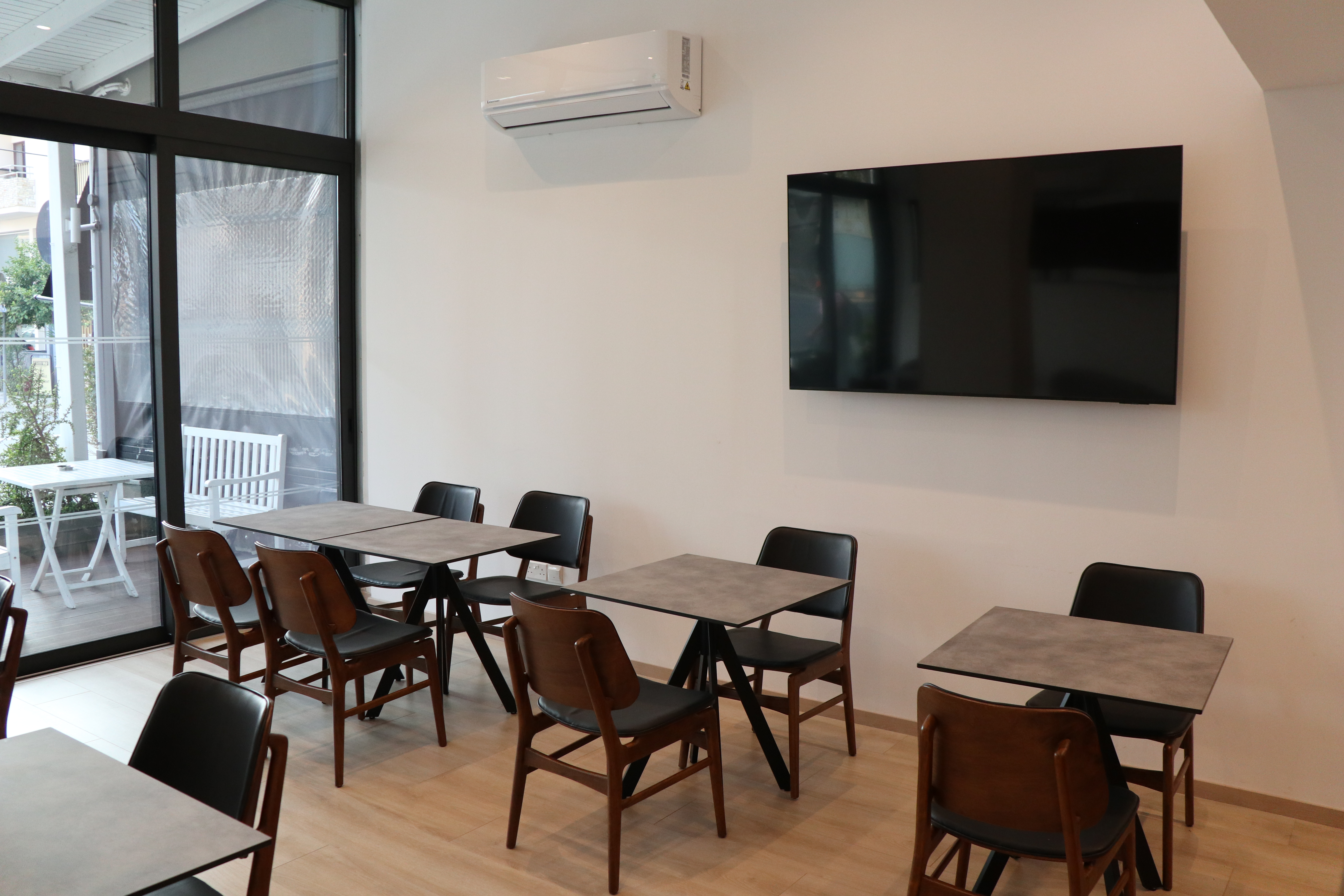 Sunflower Hotel Apartments, Larnaca 29/36