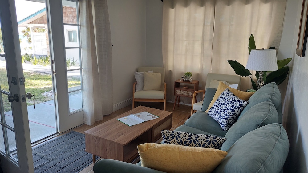 Pelican Beach Hotel 26/50