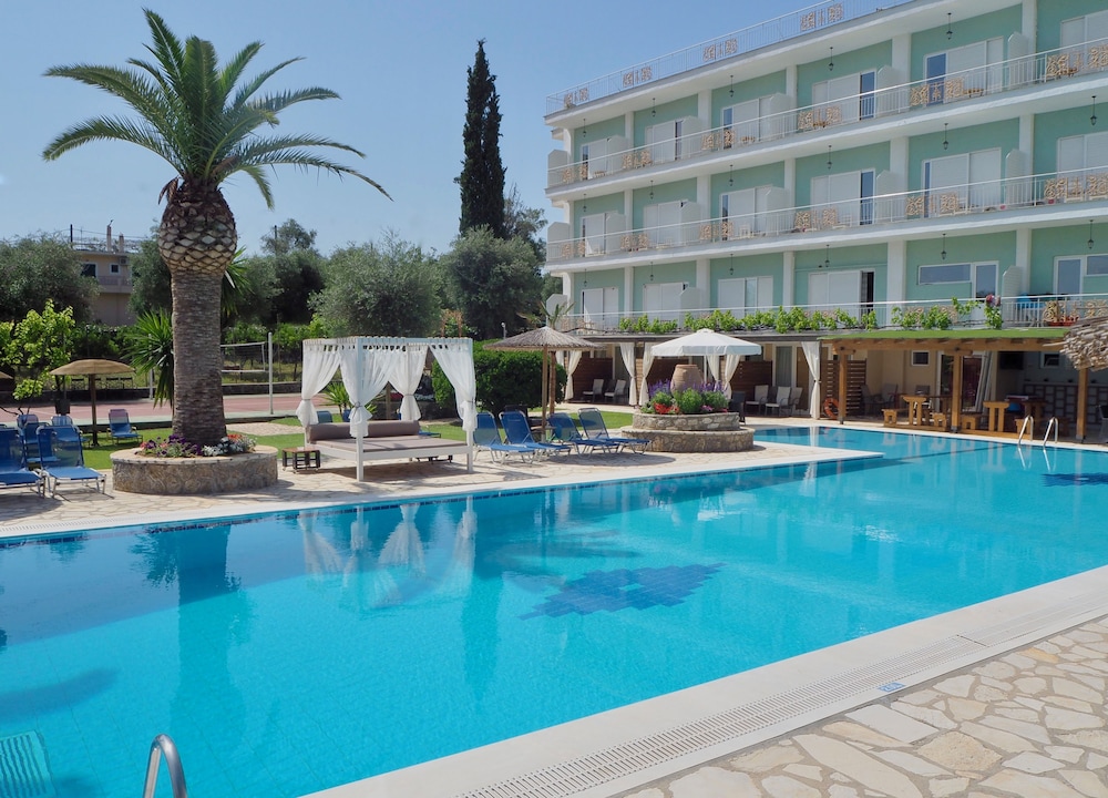 Paloma Blanca Hotel photo2