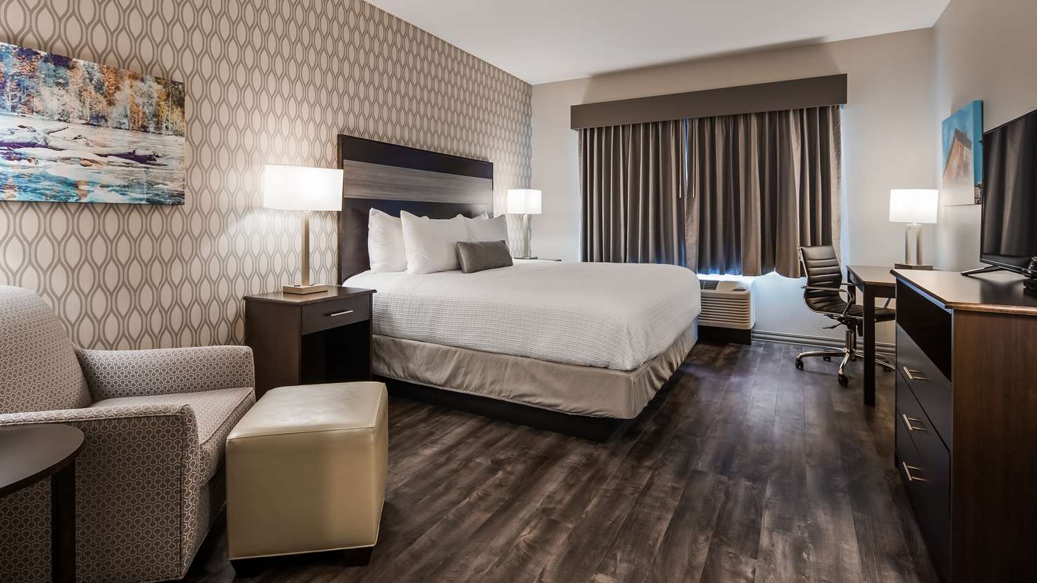 غرفة بسرير كينج، Best Western Plus Saint Peter 1/7